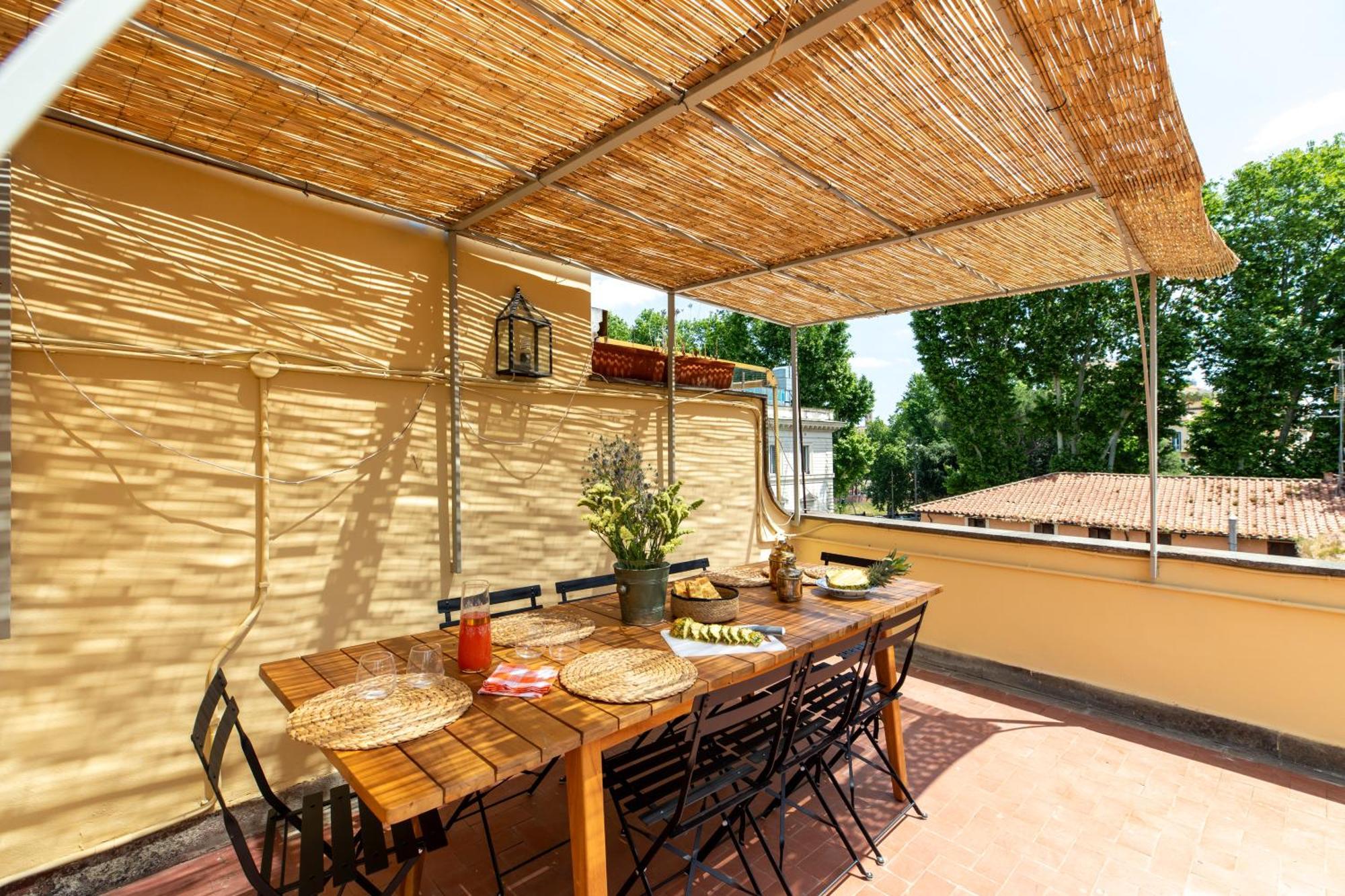 Iflat Trastevere Stylish 4 Bedroom Penthouse Lejlighed *