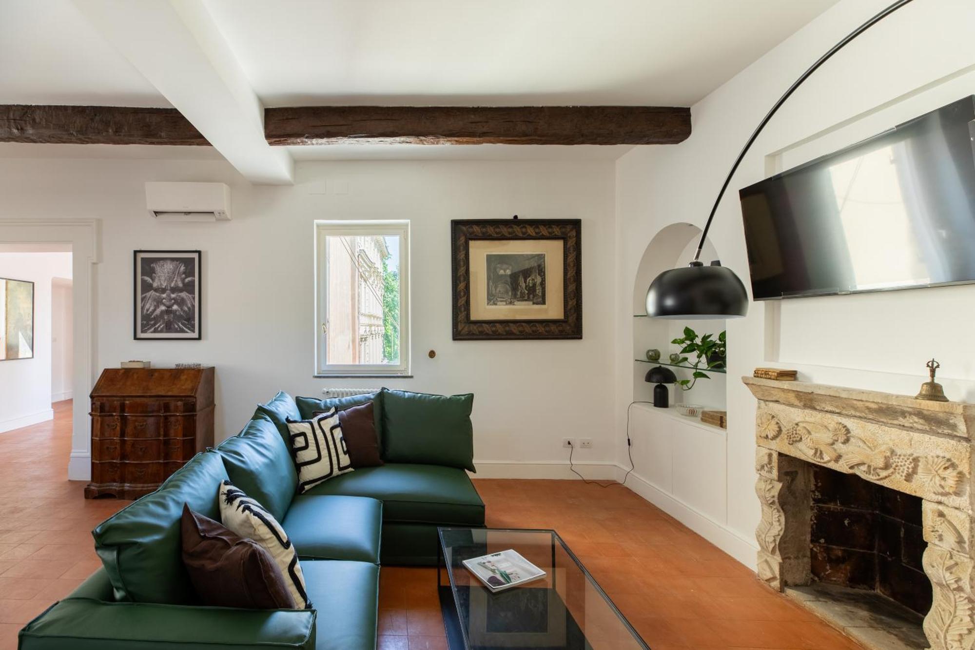 Iflat Trastevere Stylish 4 Bedroom Penthouse Lejlighed