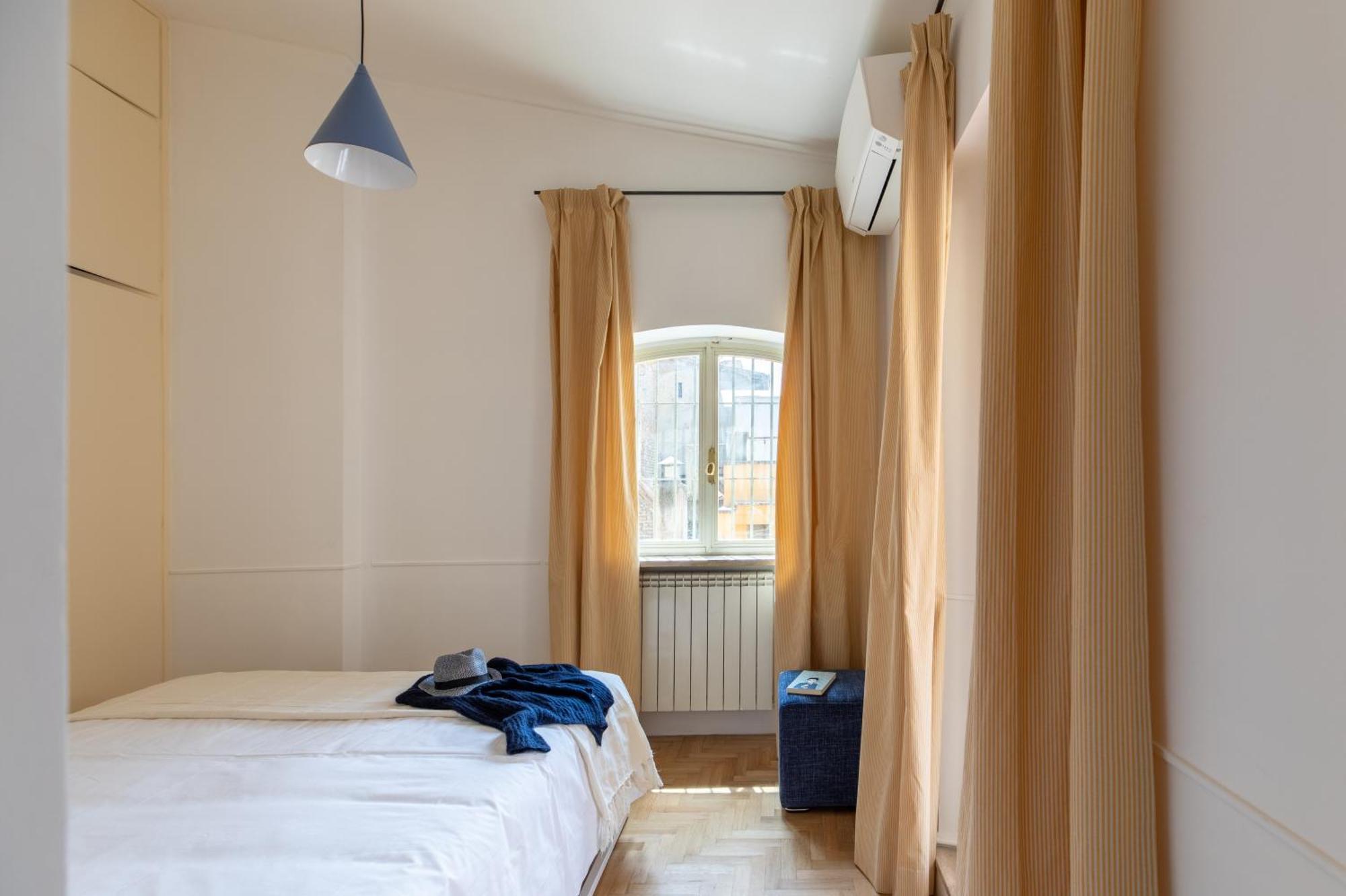 Appartamento Iflat Trastevere Stylish 4 Bedroom Penthouse *