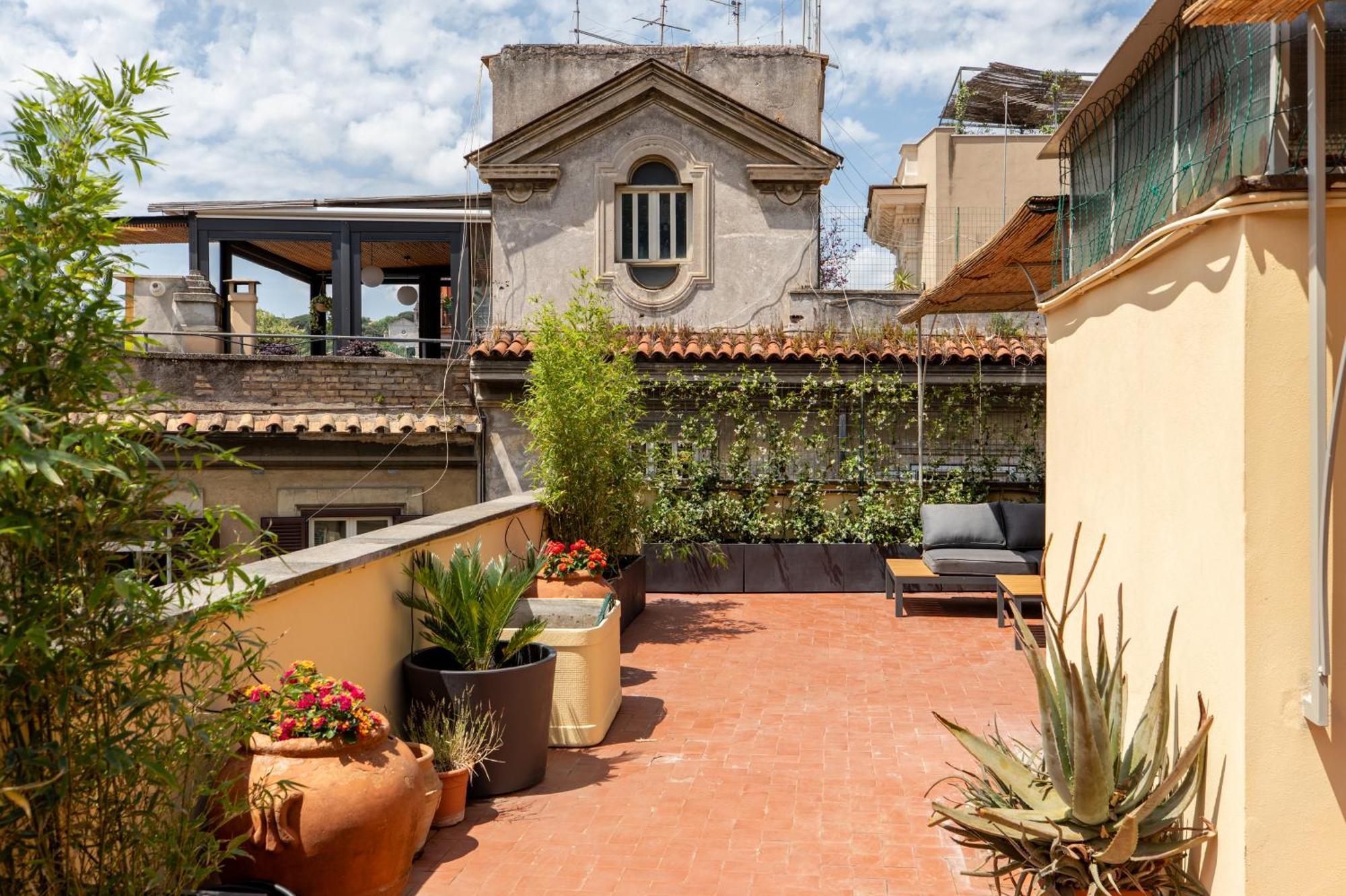 Iflat Trastevere Stylish 4 Bedroom Penthouse Rom